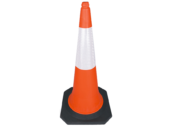 PE traffic cone with collar